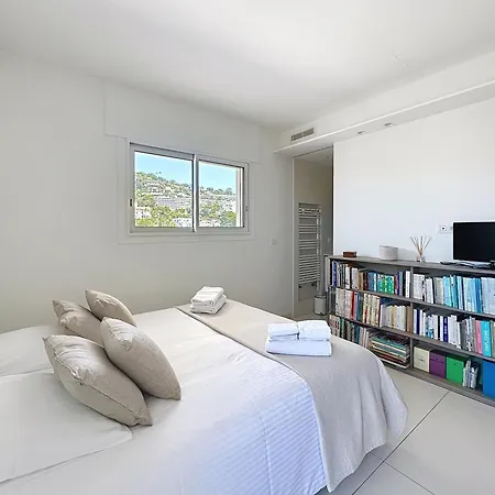 Apartmán Penthouse 2-bedroom With 360º Views And Parking