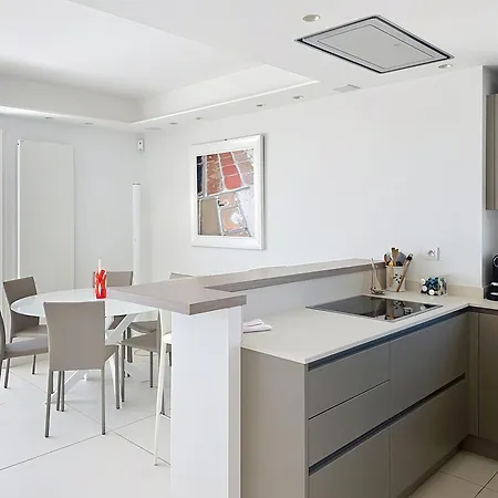 Apartmán Penthouse 2-bedroom With 360º Views And Parking Cannes