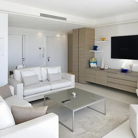 Apartmán Penthouse 2-bedroom With 360º Views And Parking