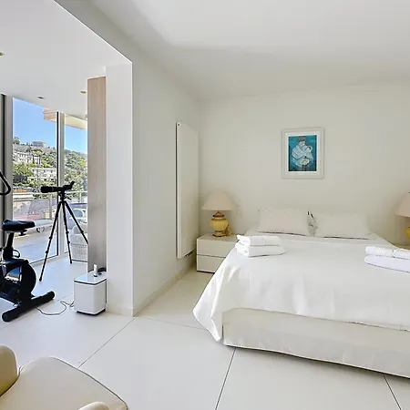 Penthouse 2-bedroom With 360º Views And Parking Apartment